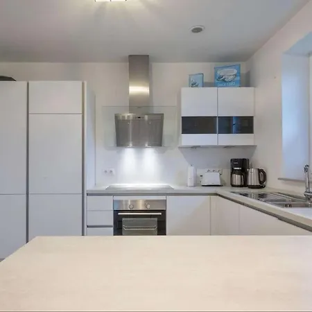 Kleine Flucht By Interhome