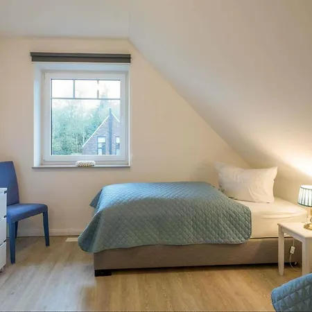 Kleine Flucht By Interhome