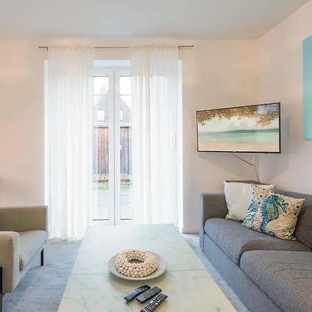Kleine Flucht By Interhome * Tating